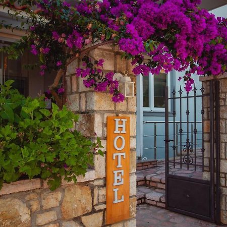 Rondos Hotel ฮีมาเรอ ภายนอก รูปภาพ
