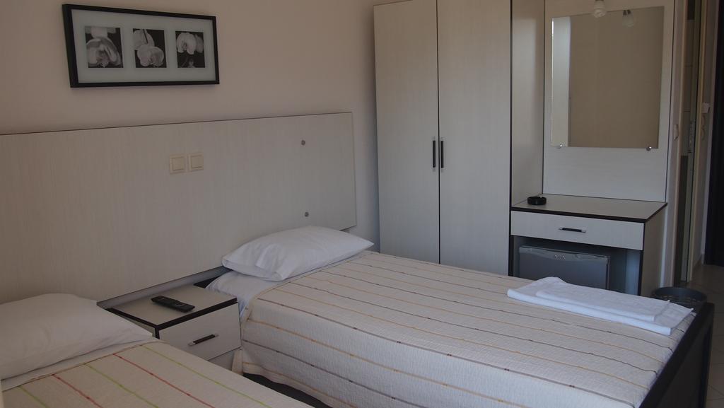 Rondos Hotel ฮีมาเรอ ภายนอก รูปภาพ
