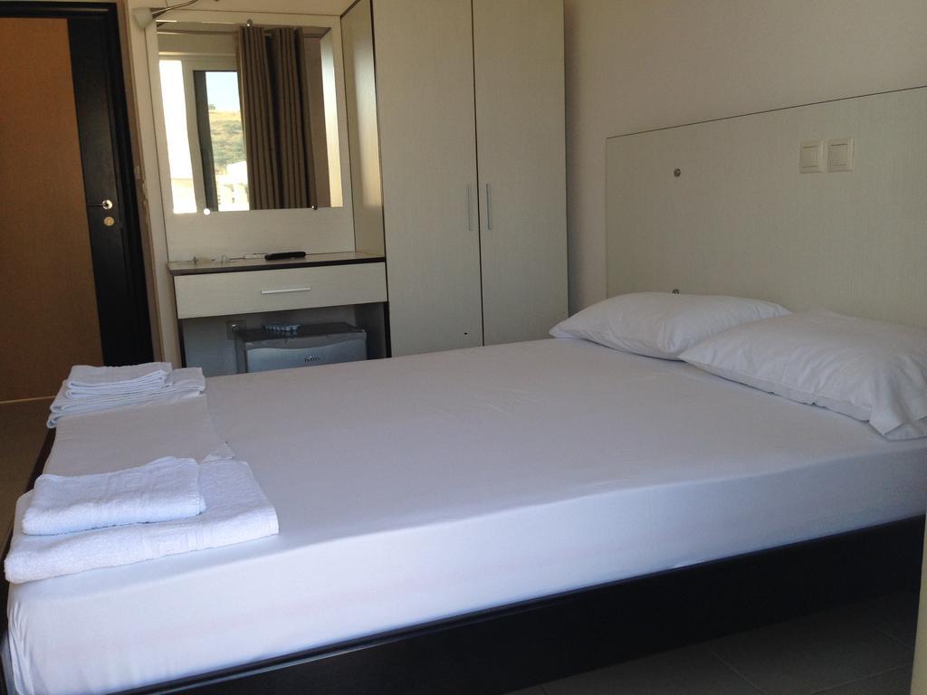 Rondos Hotel ฮีมาเรอ ห้อง รูปภาพ
