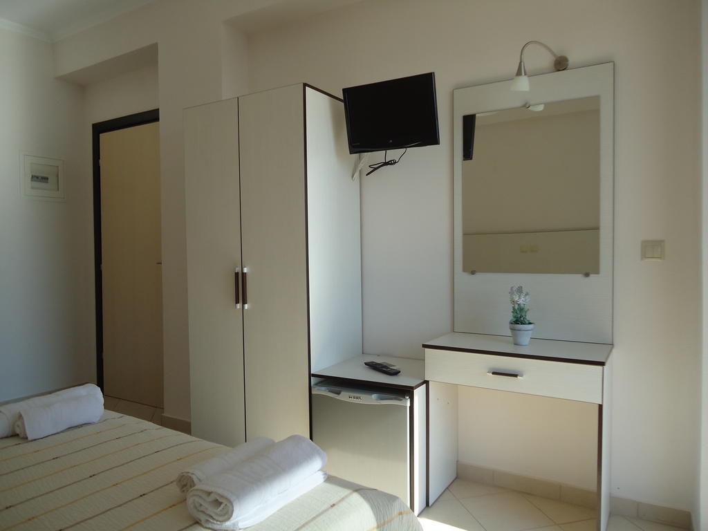 Rondos Hotel ฮีมาเรอ ห้อง รูปภาพ