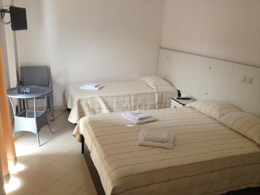 Rondos Hotel ฮีมาเรอ ห้อง รูปภาพ